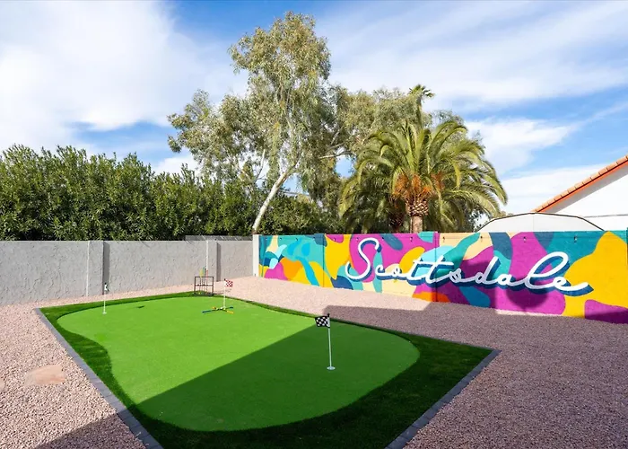 Pickleball Court Movie Theater Puttputt Hottub Phoenix